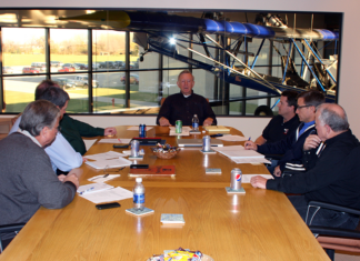 AKIA Covers Lengthy Agenda with EAA