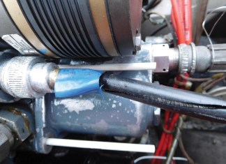 Alignment aids for Lycoming oil screen housings.
