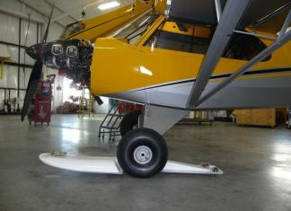 Summit Aircraft Skis for Cubs