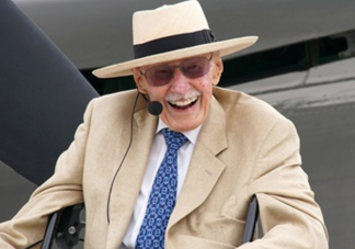 Legendary Bob Hoover Dies At 94
