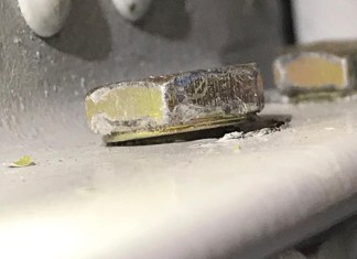 Unairworthy: Loose Tail Attach Bolt