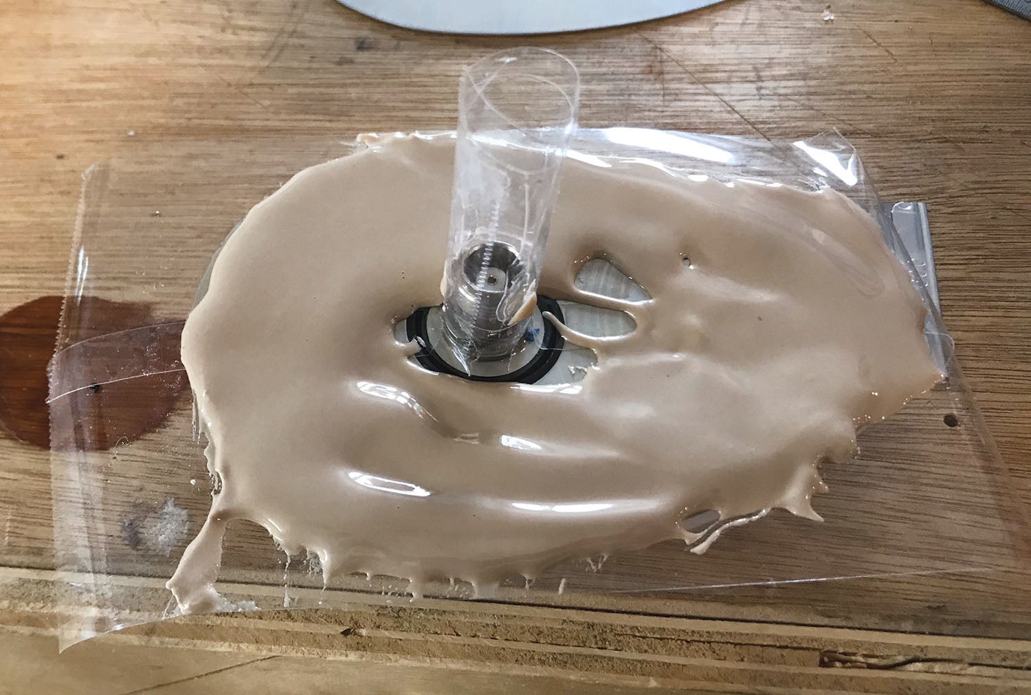 gps antenna curved surface 03
