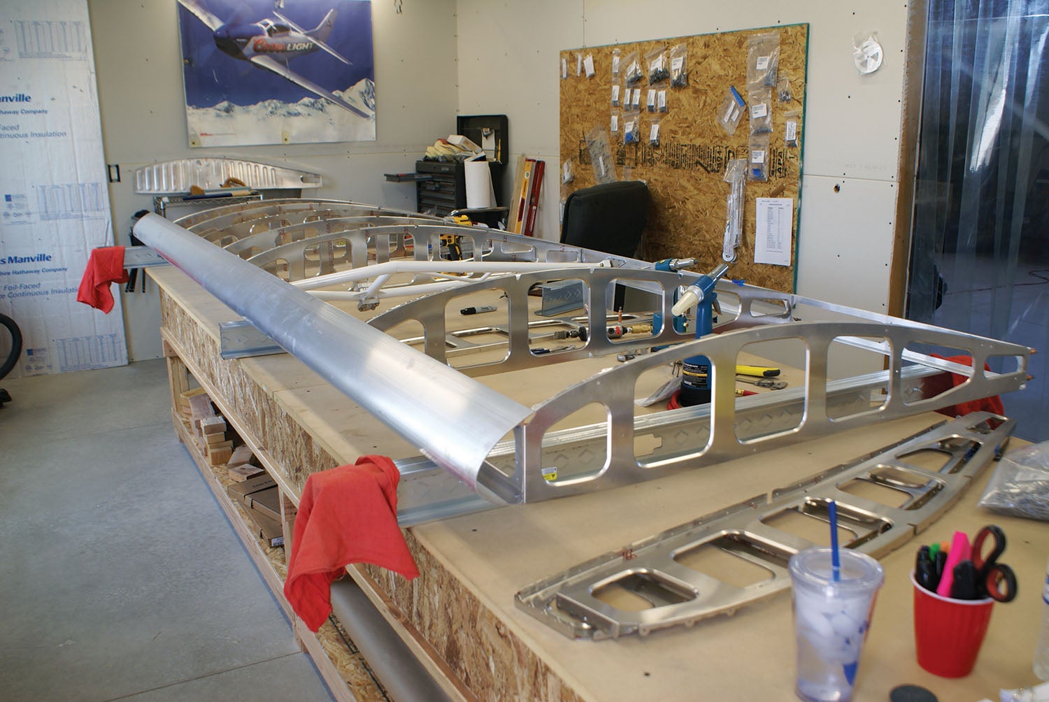 04 Ribs attached to front aft spars