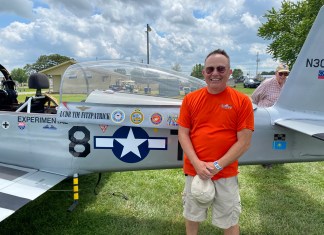 Pilot Who Can’t Hold Down a Job Comes to AirVenture