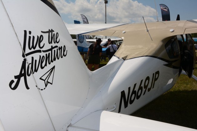 postcards from oshkosh 2022 tom wilson18