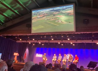 Theater in the Woods Celebrates 50 years of Van’s Aircraft