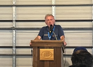 Happy To Be Here Club Meets at Van’s AirVenture Banquet