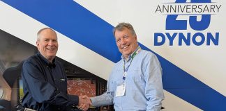 Dynon's Robert Hamilton (L) and Trig's Andy Davis (R)