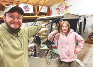 Building the 750 SDXTREME: Part 16 Humberd and his daughter posing with the 750 SDXtreme.