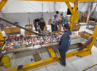 RV-15 wing load test