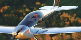 Polishing leads to a shiny airplane. Sonex in flight
