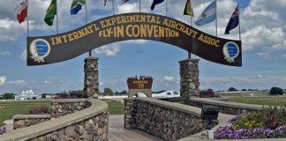 brown arch at airventure