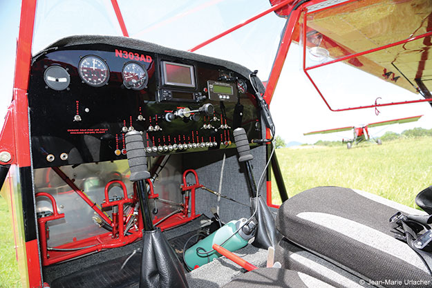 The flight deck and panel of the SuperSTOL.
