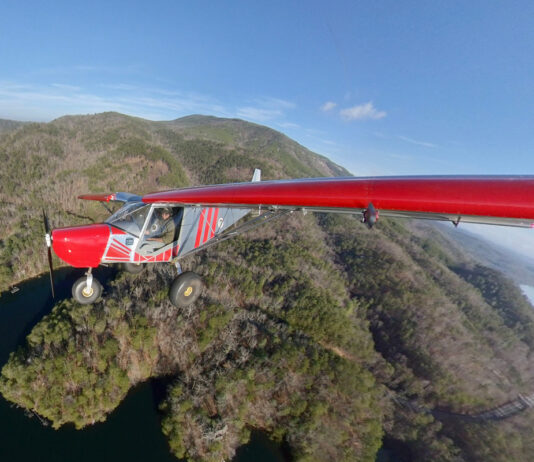 Checking out East Tennessee scenery from the 701. [Credit: Jon Humberd]