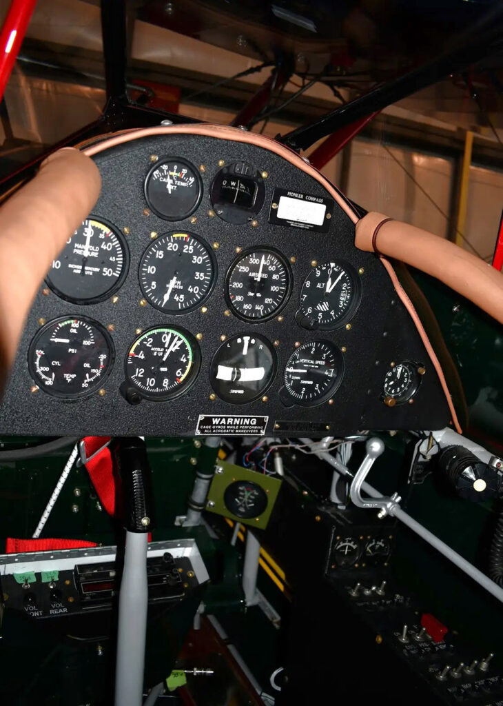 The front and rear instrument panels lack any modern  square openings.