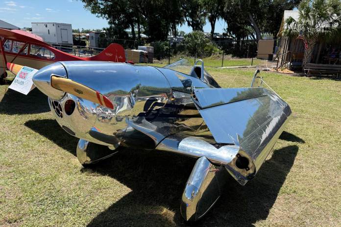 Wing folded and secured against the vertical fin. Art deco-ish nose bowl. [Credit: Andrew Robinson]